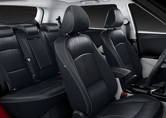 XUV 3XO REVX seats